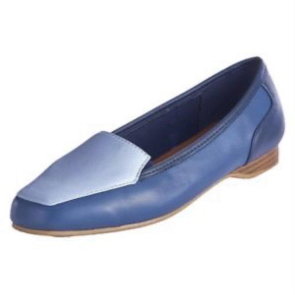 Libbie W Blue Flat Shoes: Brand New